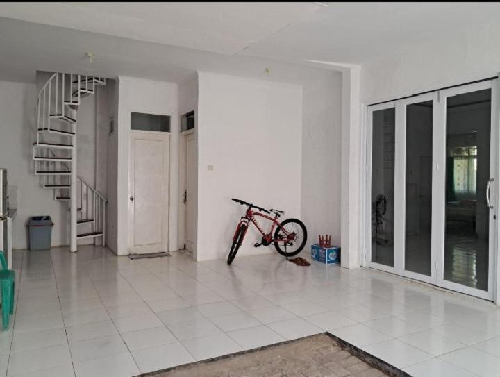 Palm Hills Cilegon Villa Exterior photo